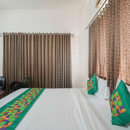 Treebo Pappilon Palace - Pvs Circle Mangaluru Zewnętrze zdjęcie