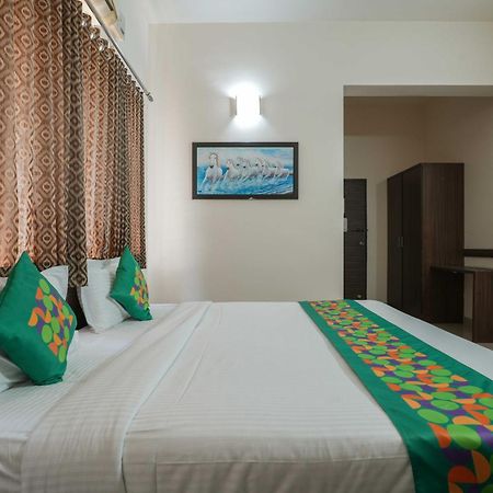 Treebo Pappilon Palace - Pvs Circle Mangaluru Zewnętrze zdjęcie