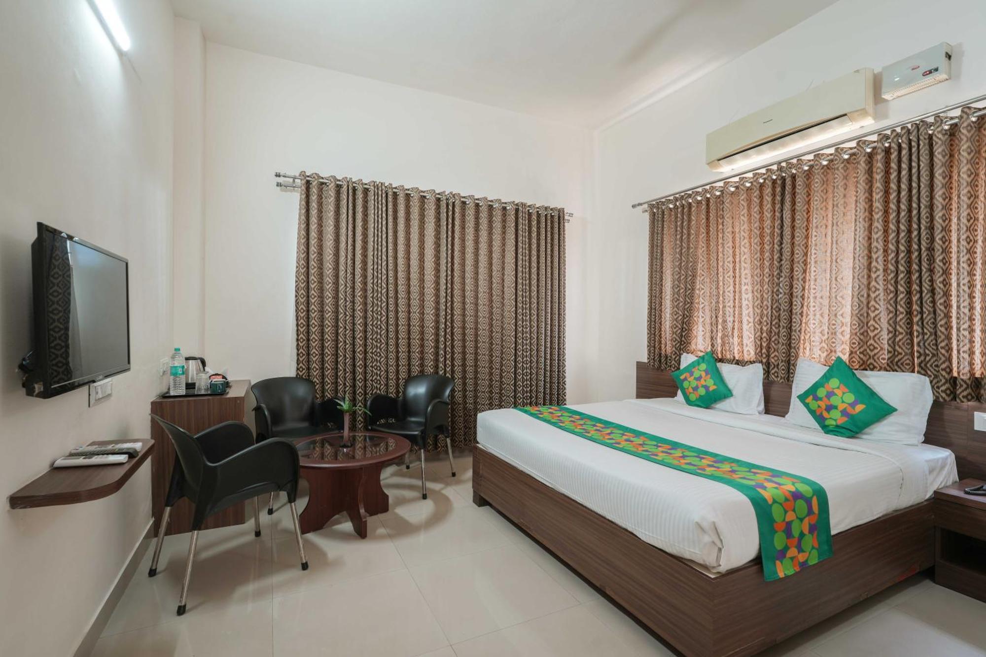 Treebo Pappilon Palace - Pvs Circle Mangaluru Zewnętrze zdjęcie