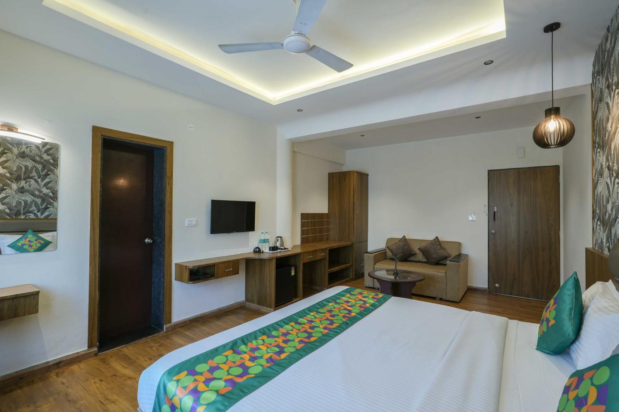 Treebo Pappilon Palace - Pvs Circle Mangaluru Zewnętrze zdjęcie