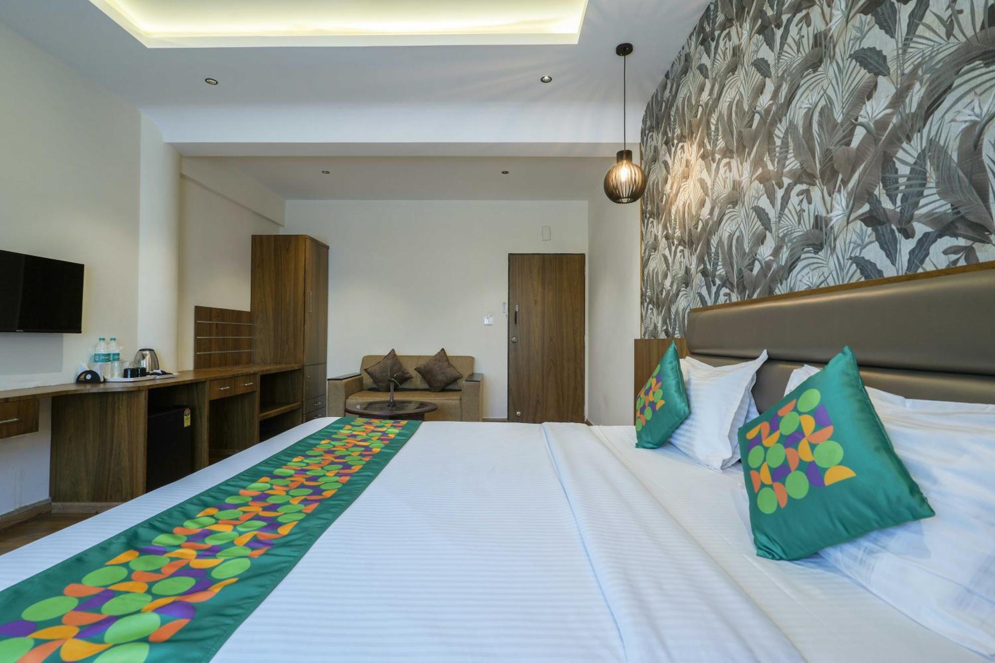 Treebo Pappilon Palace - Pvs Circle Mangaluru Zewnętrze zdjęcie